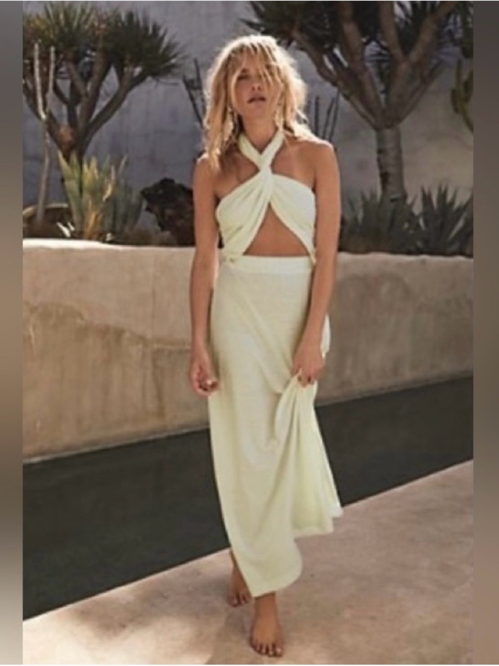 FP-Beach convertible Women's Twist Halter Cutout Maxi Dress - Pale Green